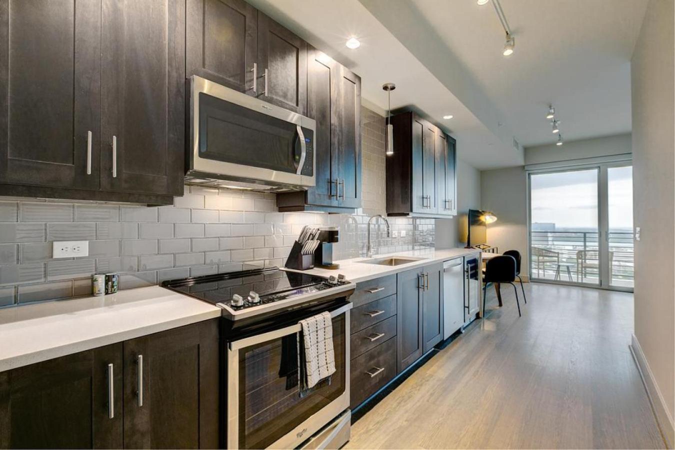Landing - Modern With Amazing Amenities * Dallas