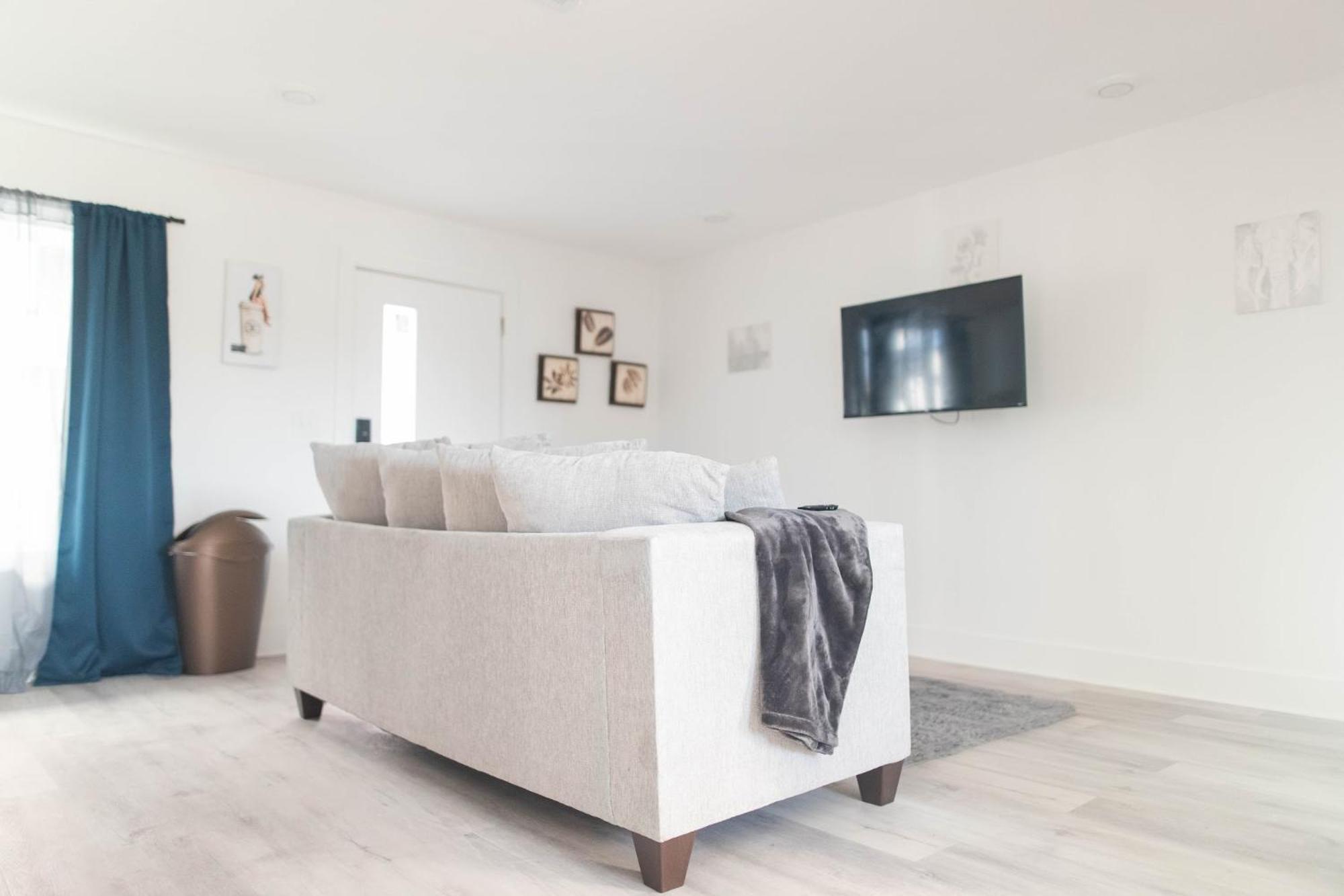 1br/1b Plush Peaceful Escape Apartment
