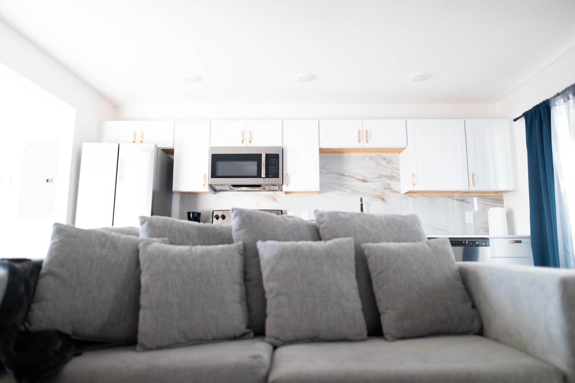 1br/1b Plush Peaceful Escape Apartment *