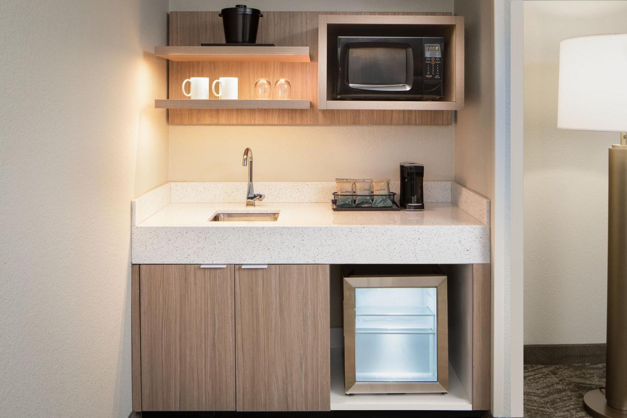 Hotel Springhill By Marriott Downtown / West End 3*