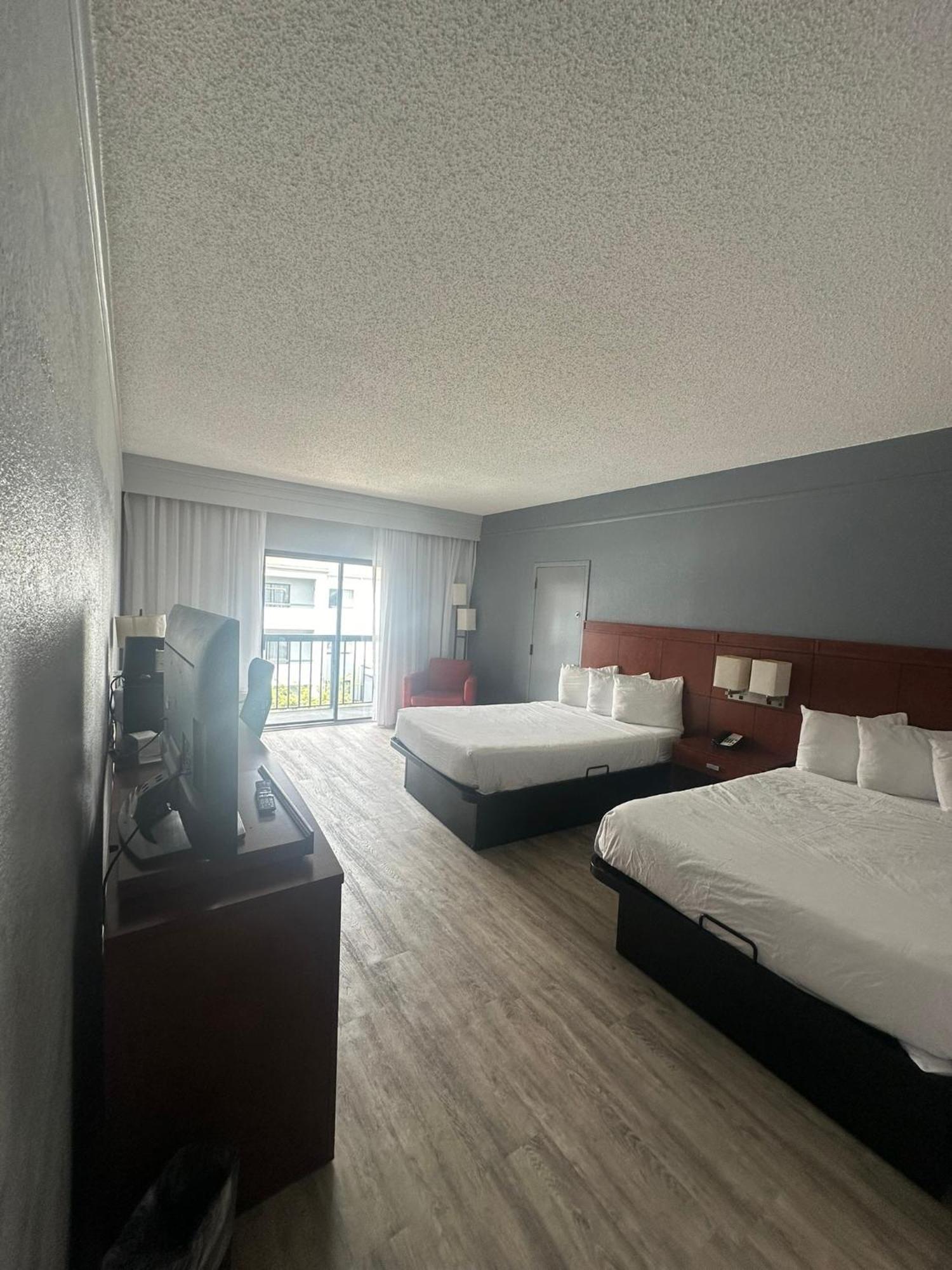 Super 8 By Wyndham Field Airport Hotel Dallas