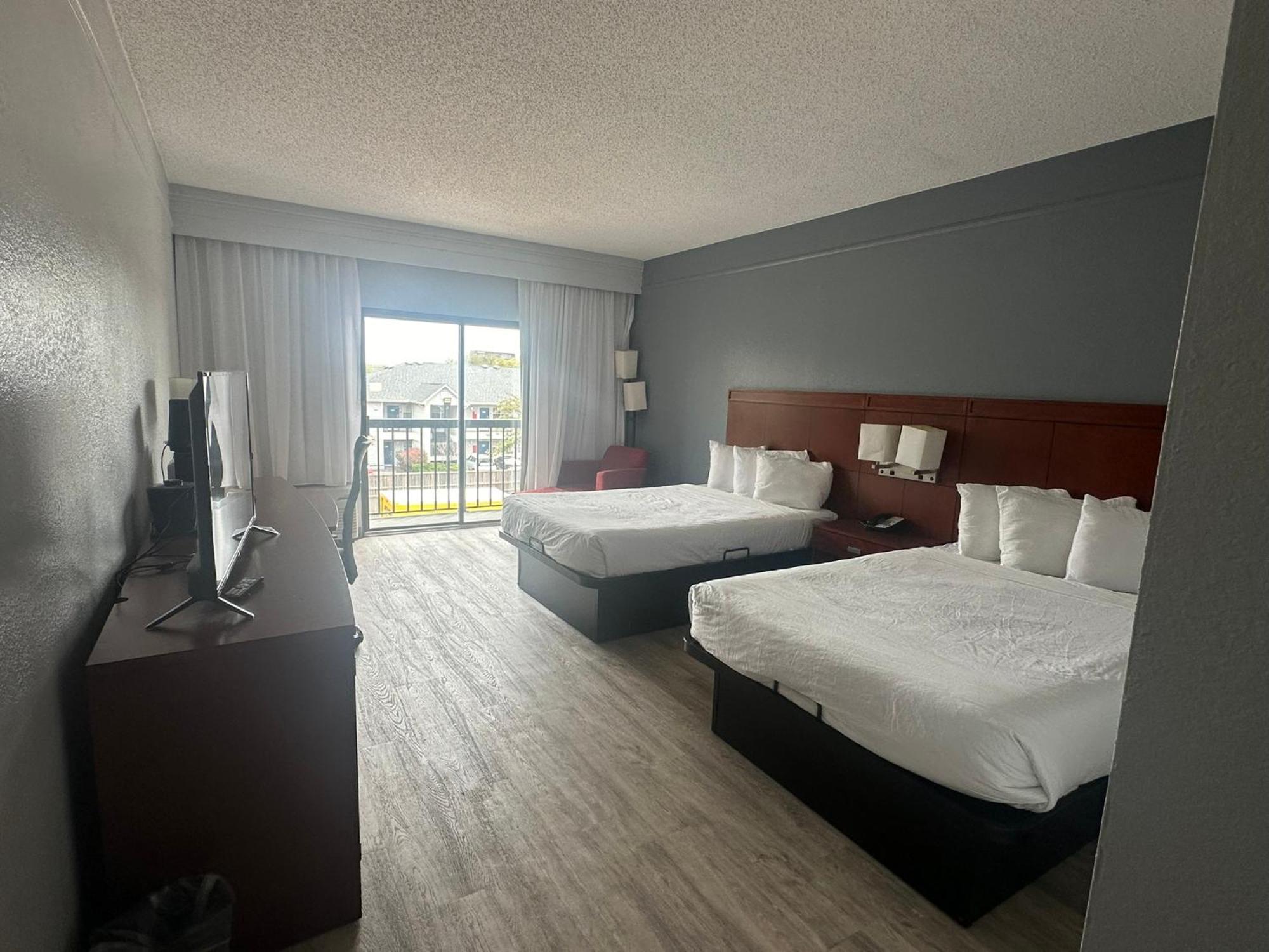 Hotel Super 8 By Wyndham Field Airport Dallas