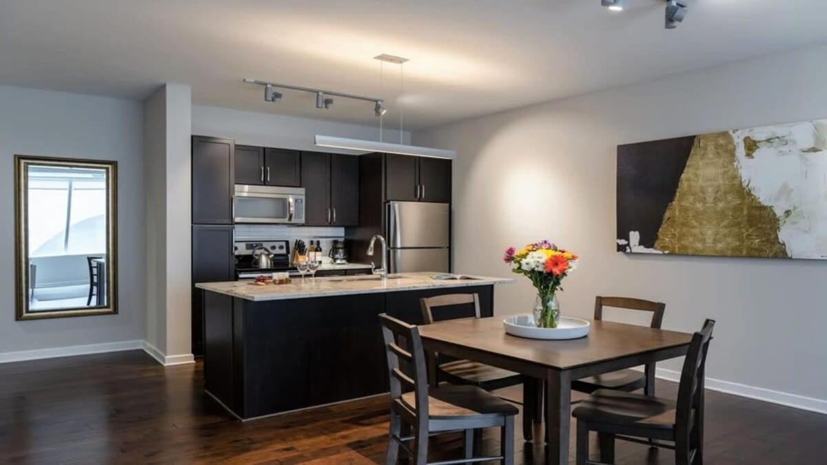 Bold Cozysuites With Gym, Roof #9 Apartment