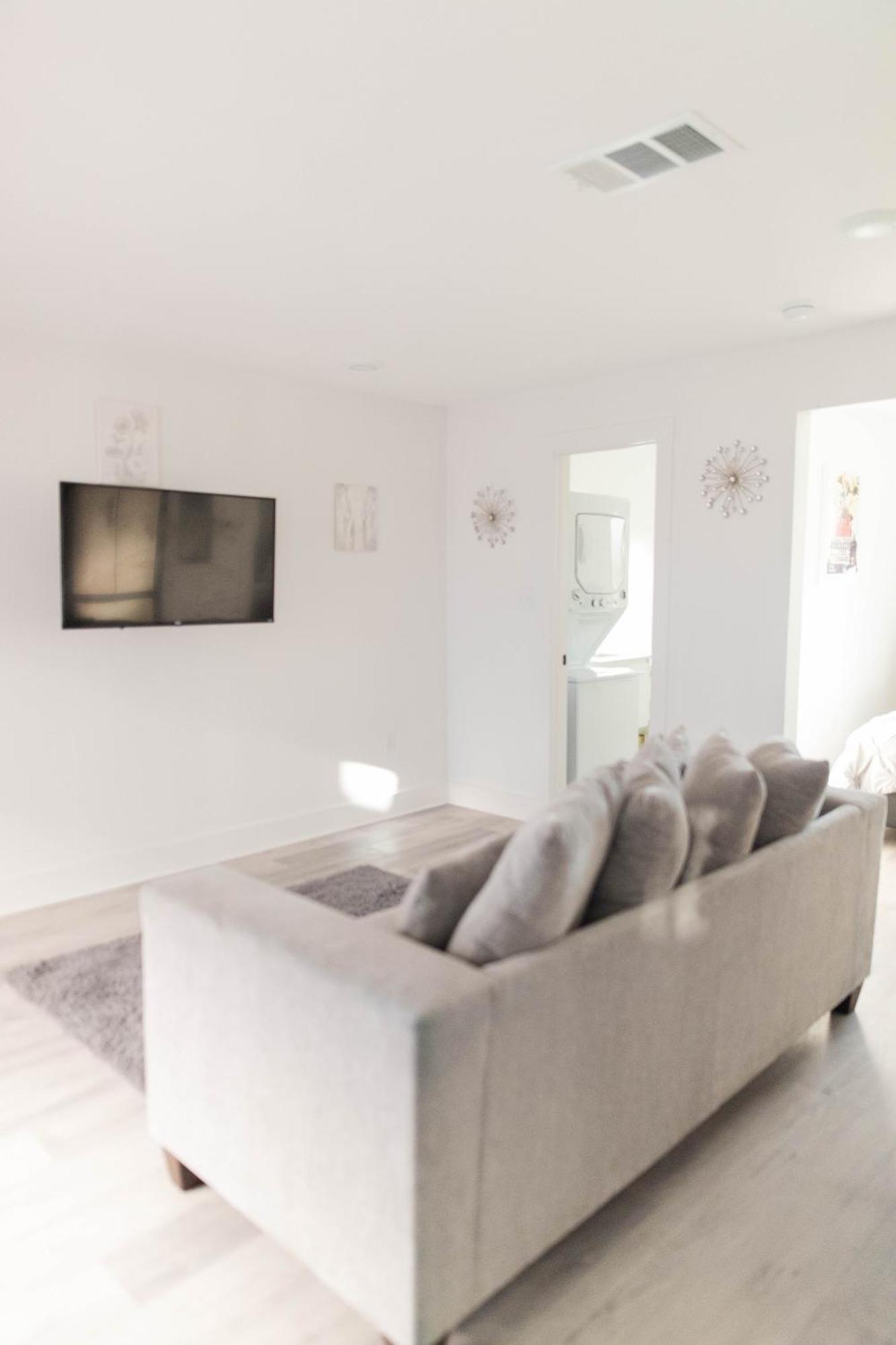 1br/1b Plush Peaceful Escape Dallas
