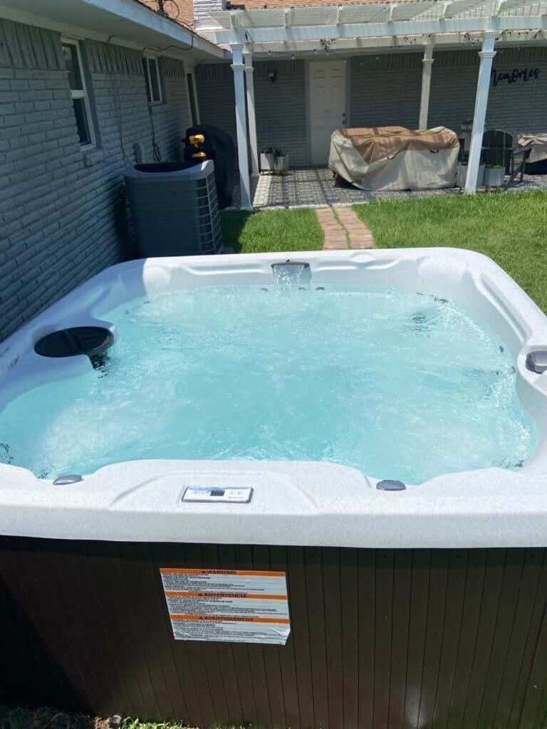 Fantastic Luxury 5 Bedroom With Hot-tub Close To Downtown