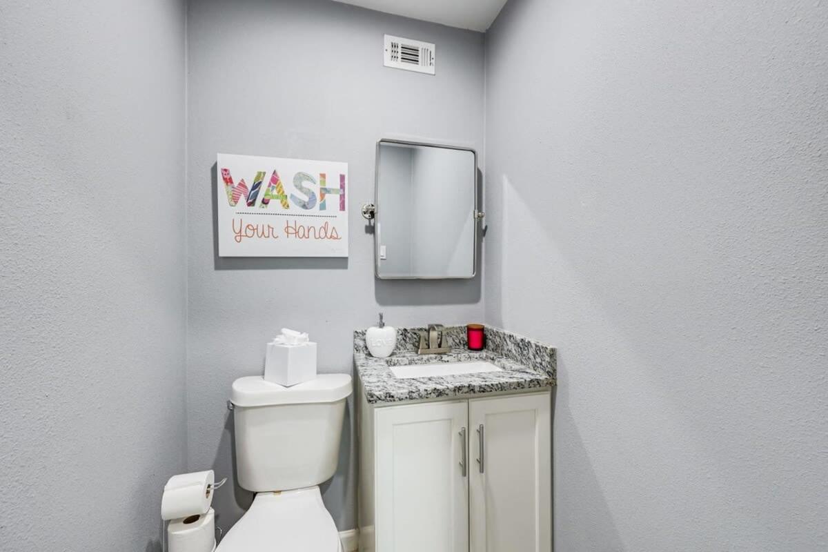 Fantastic Luxury 5 Bedroom With Hot-tub Close To Downtown Holiday home Dallas