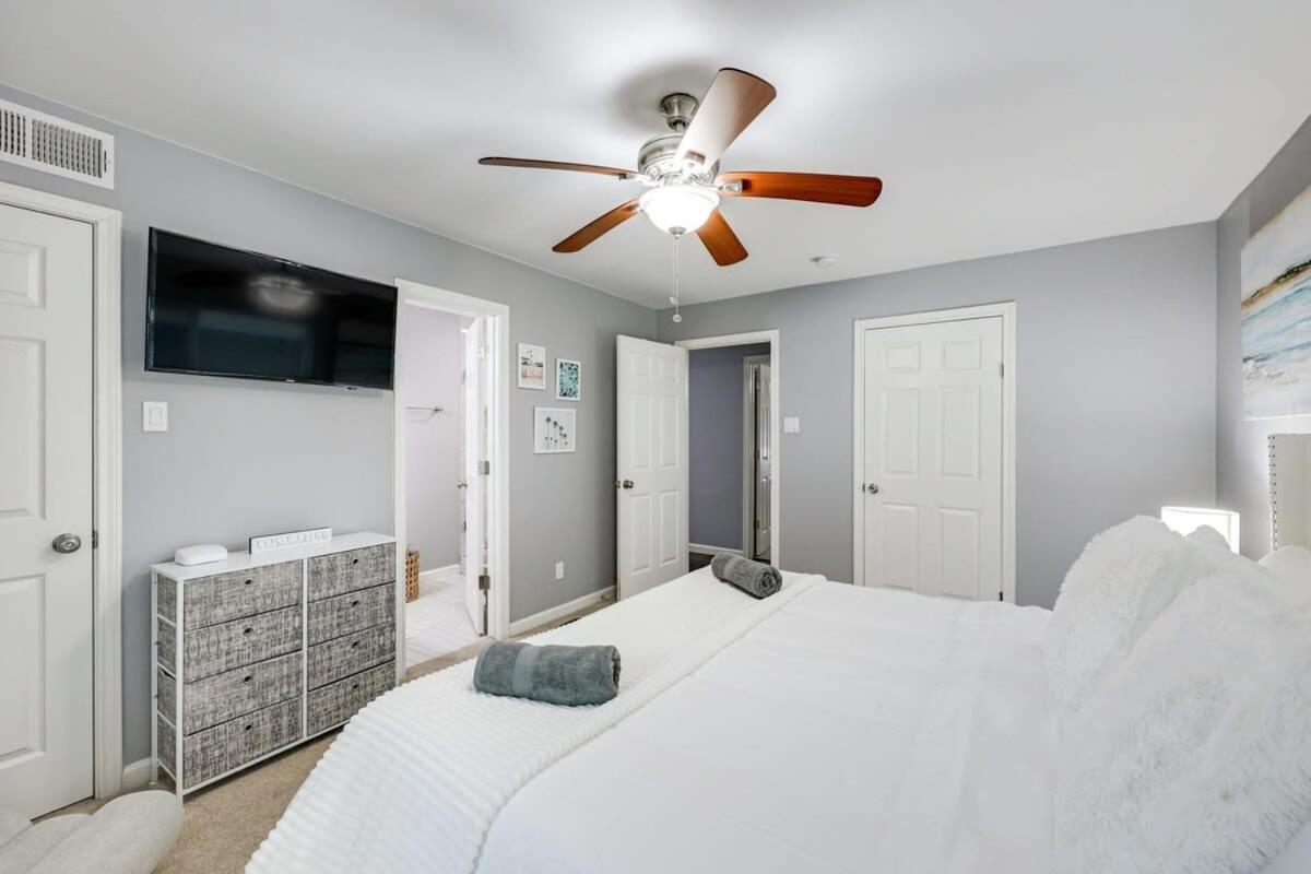 Fantastic Luxury 5 Bedroom With Hot-tub Close To Downtown *