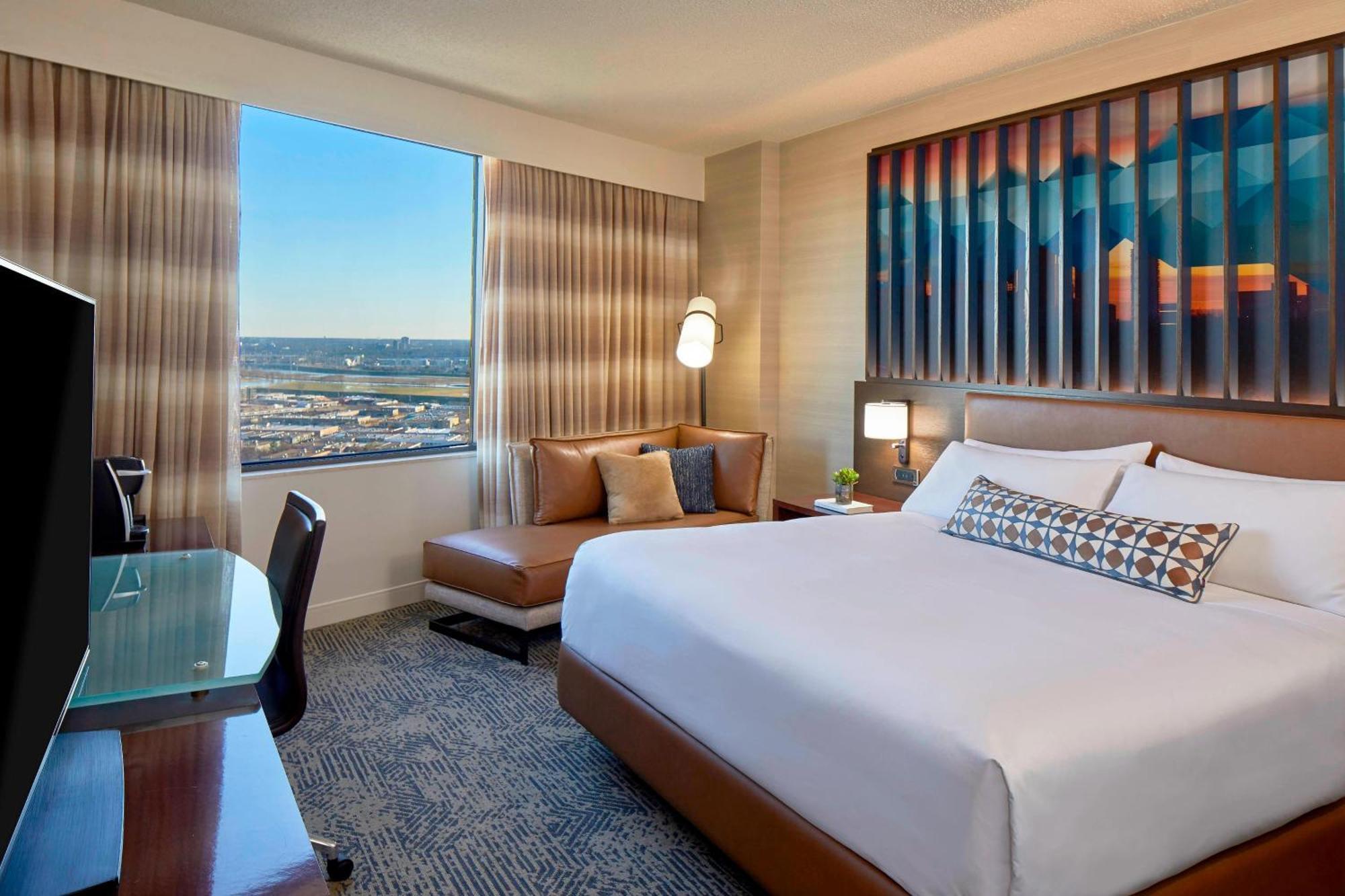 Renaissance 4* Dallas