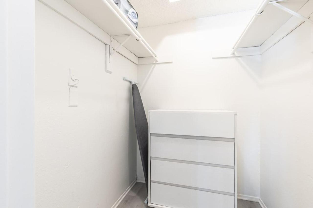 Apartment Cozy Long Term With Pool Access In Dfw
