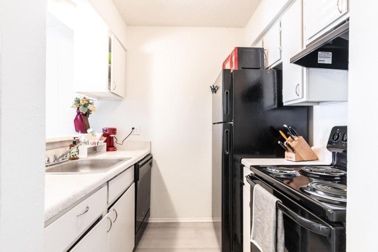 Cozy Long Term With Pool Access In Dfw