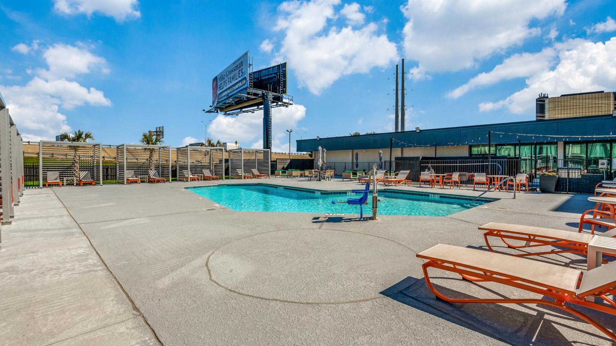 Staybridge Market Ctr Field, An Ihg