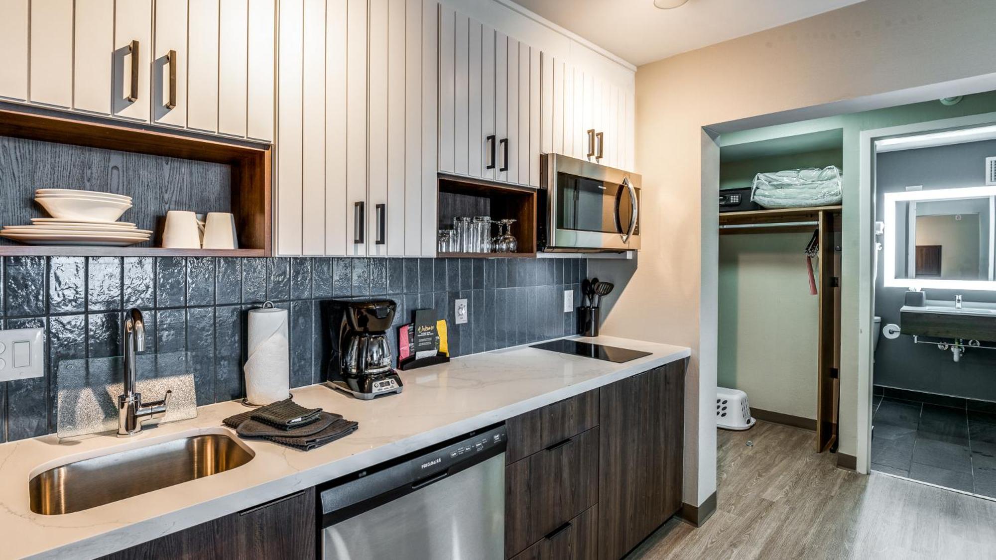 Staybridge Market Ctr Field, An Ihg 3* Dallas