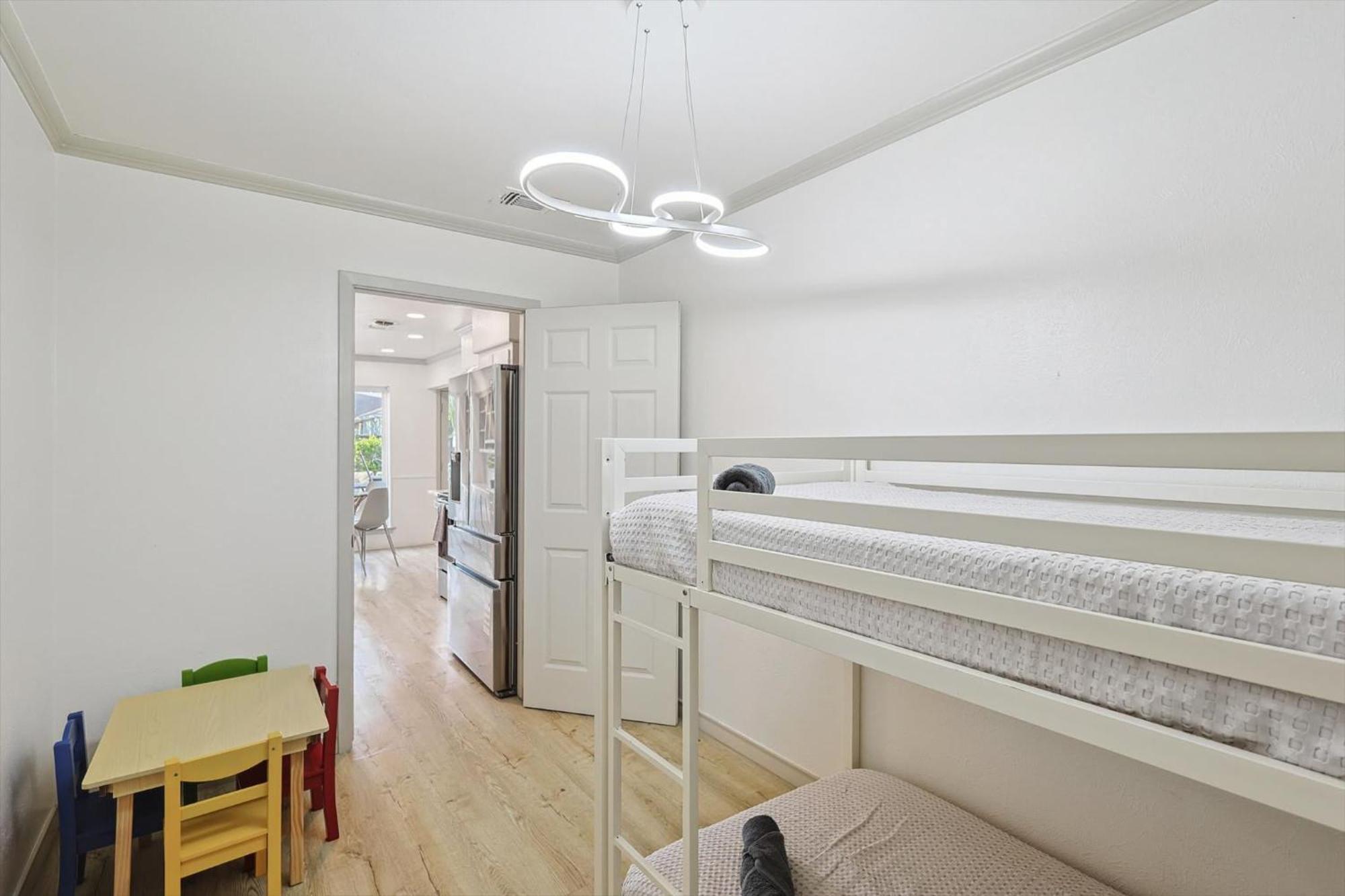 Spectacular 6br 2,5ba With Pool Holiday home