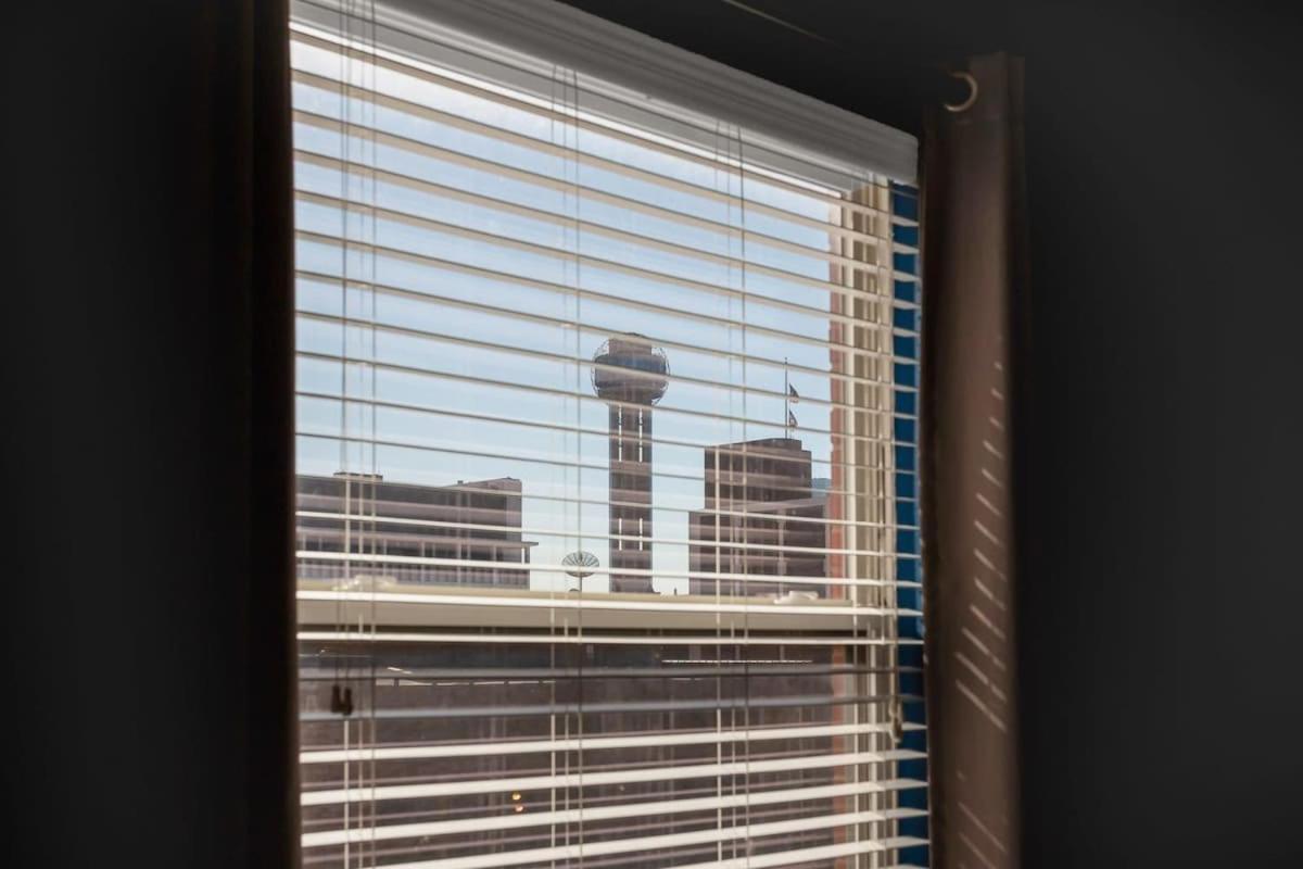 Apartment Trendy Place To In Downtown Next To Convention Center