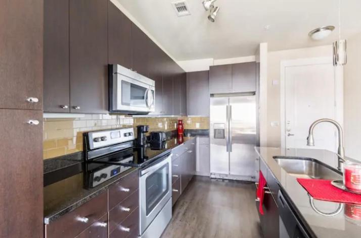 Your 1br And Lr Away From
