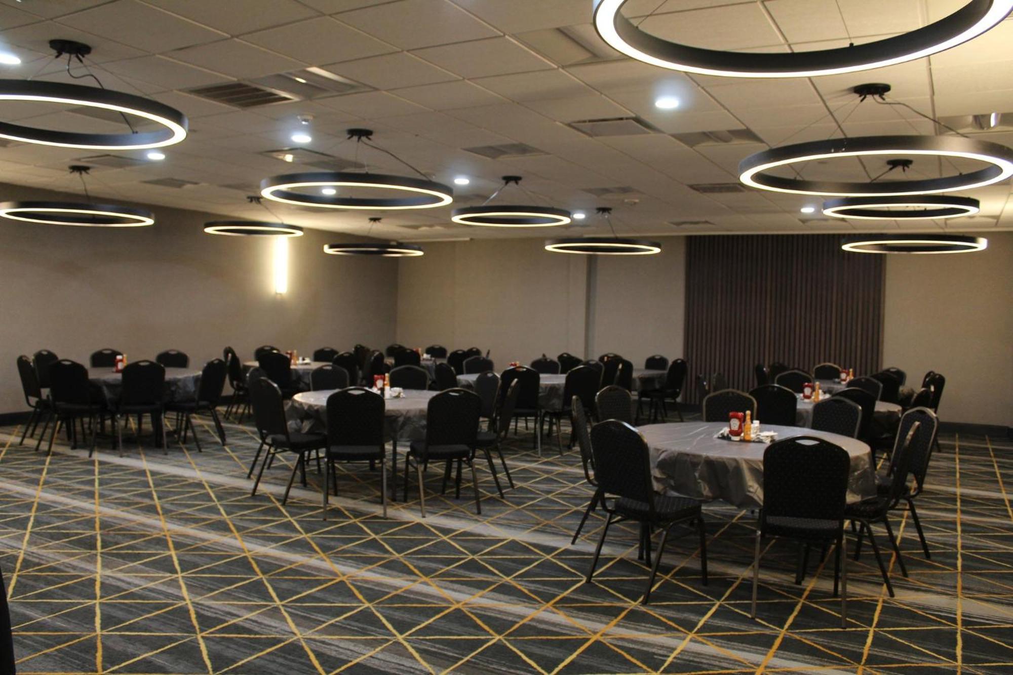 Staybridge Market Ctr Field, An Ihg Hotel
