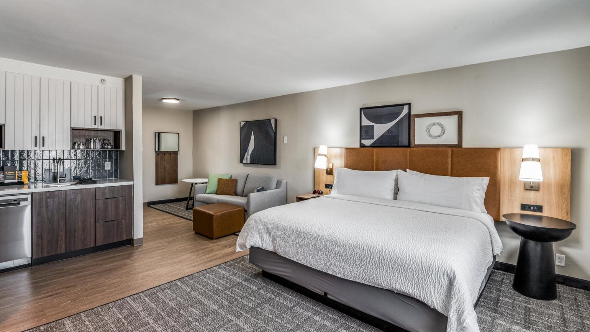Staybridge Market Ctr Field, An Ihg Hotel Dallas