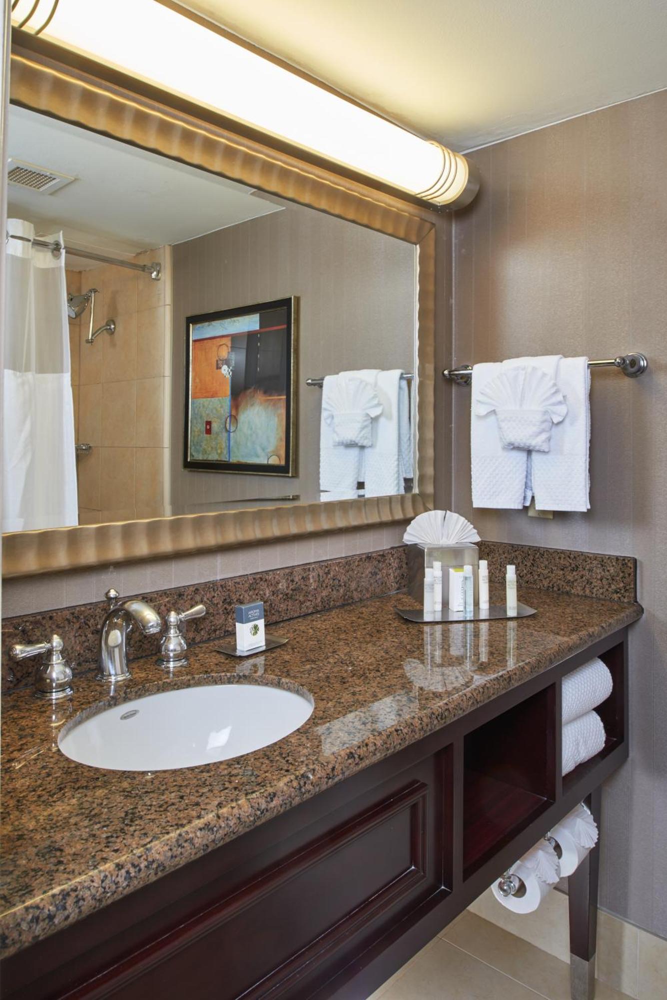 Doubletree By Hilton Market Center