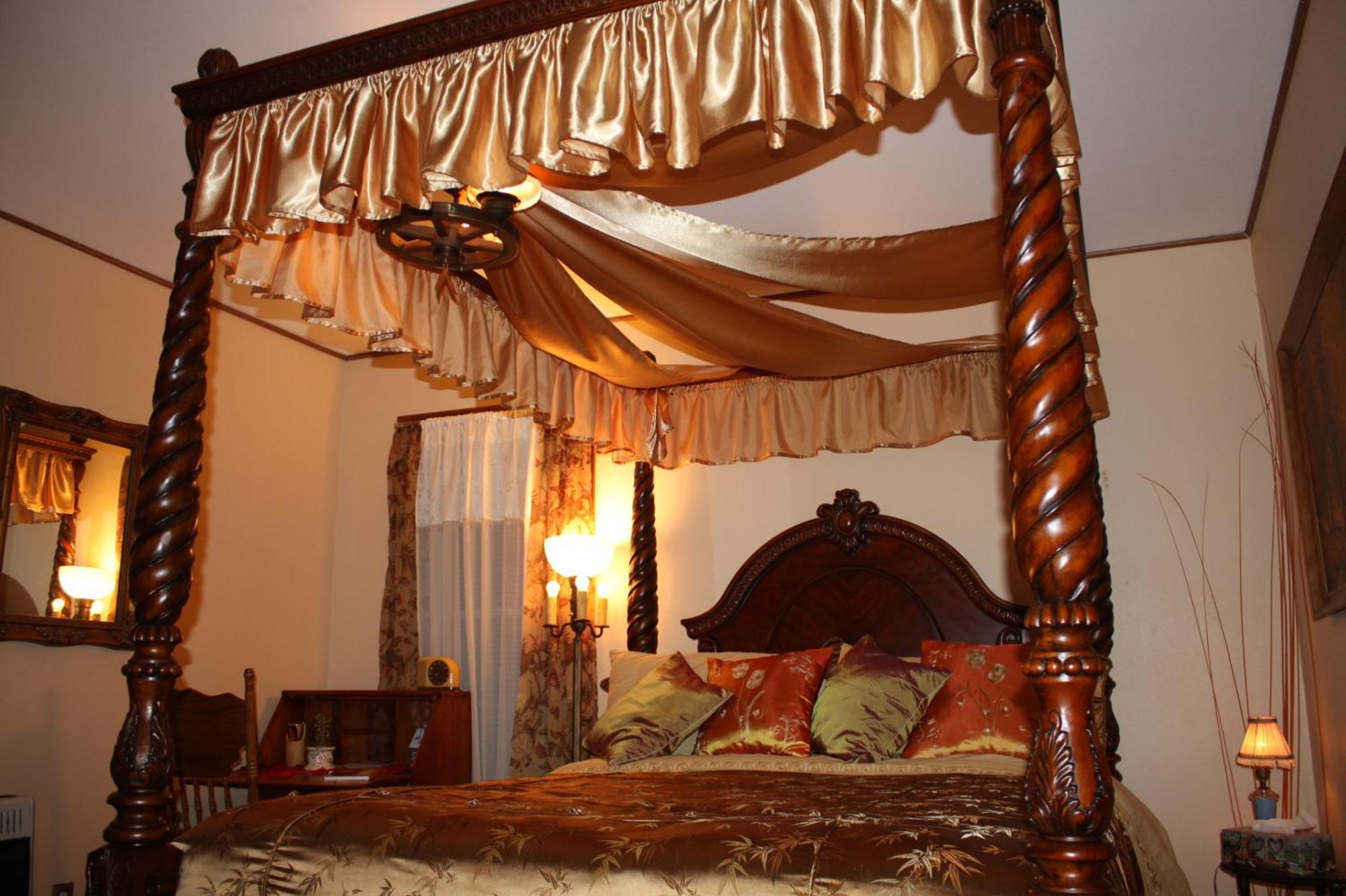 Bed & Breakfast Alla's Historical Bed And Breakfast, Spa And Cabana