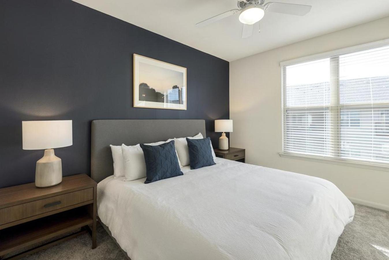 Apartment Landing At Magnolia At West Lemmon - In Park Cities