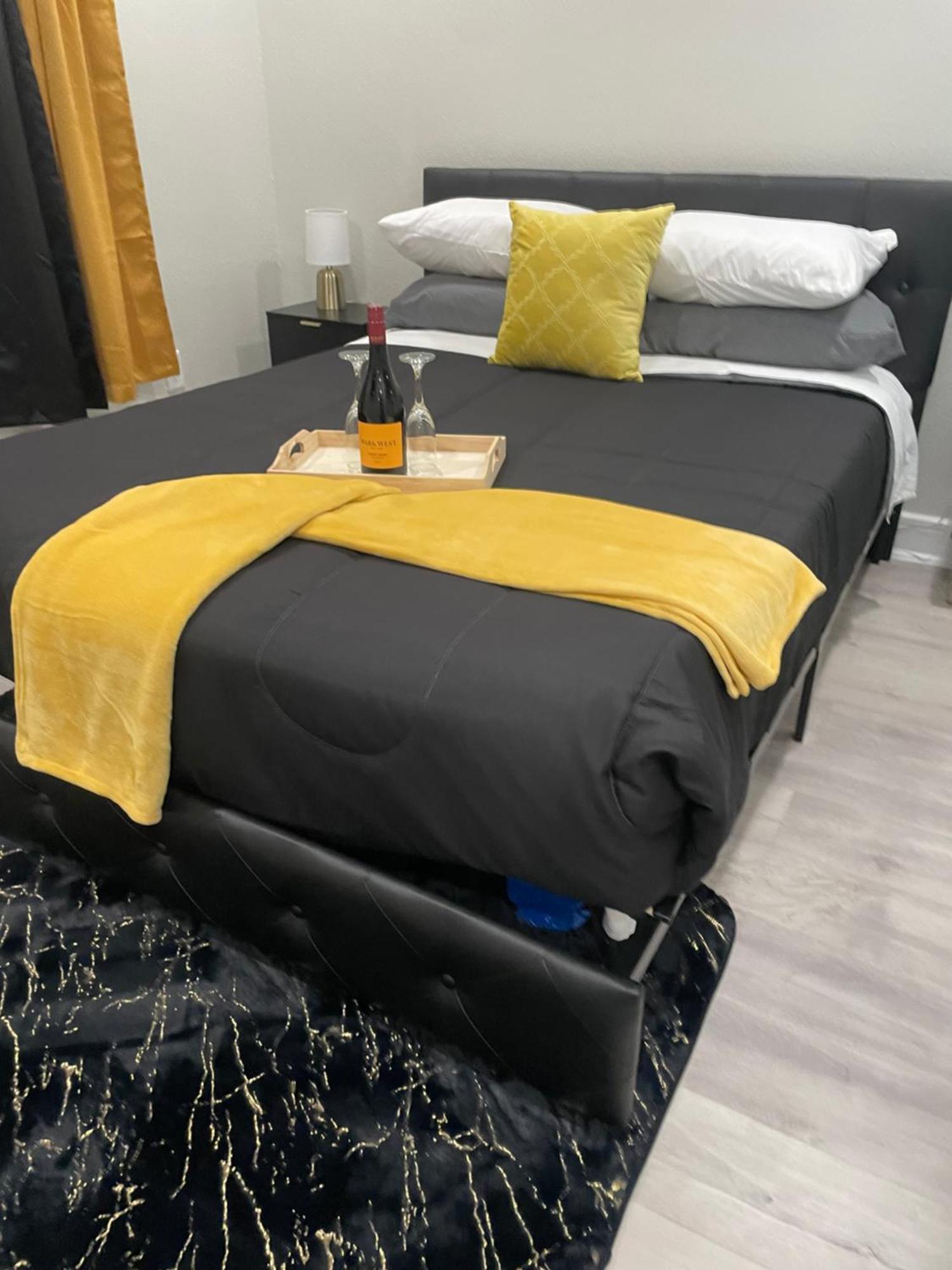 6 Min To Deep Ellum Apartment *