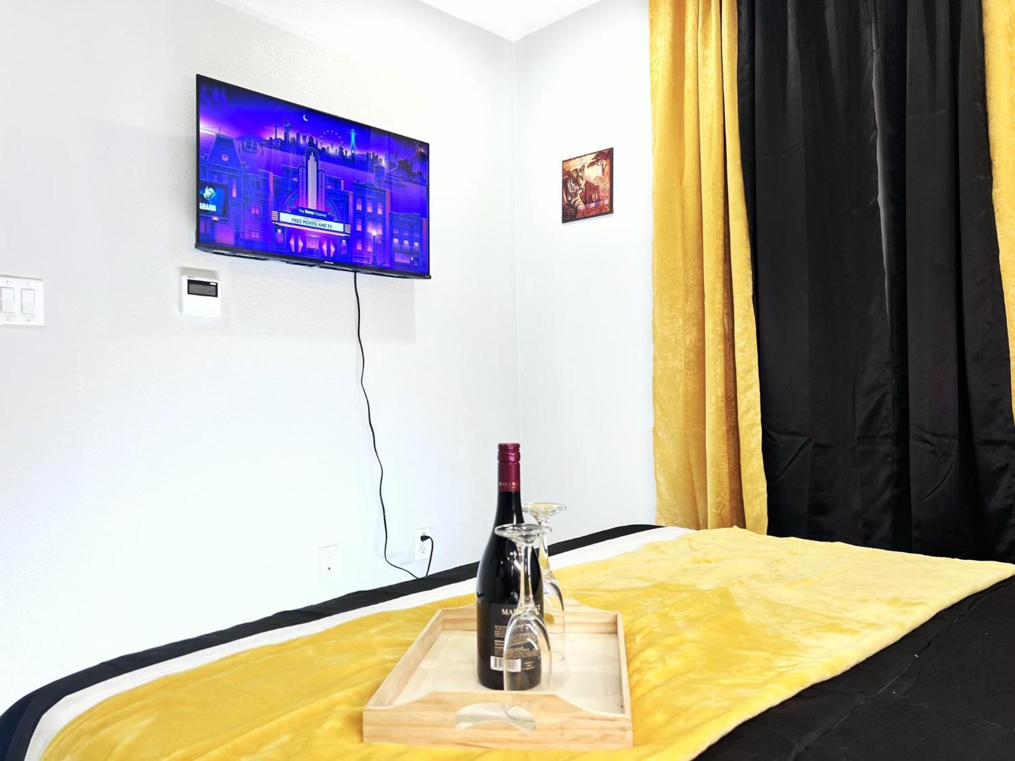 6 Min To Deep Ellum Apartment