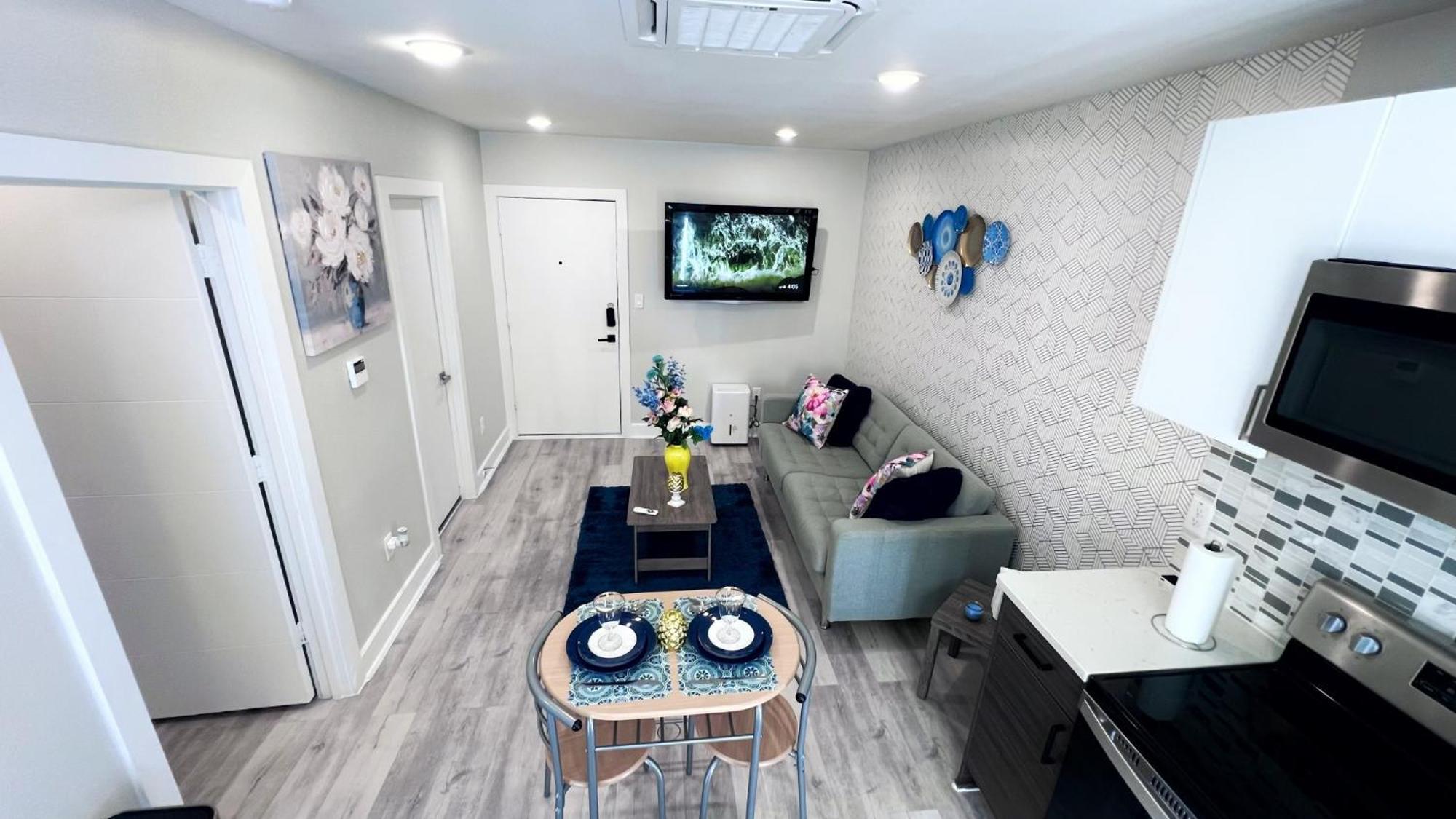 6 Min To Deep Ellum Apartment *