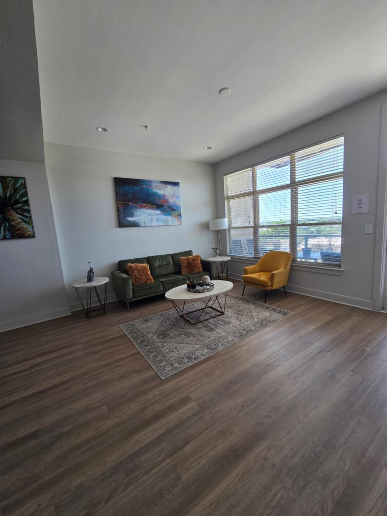 2bdrm/2 King Beds/1air Mattress