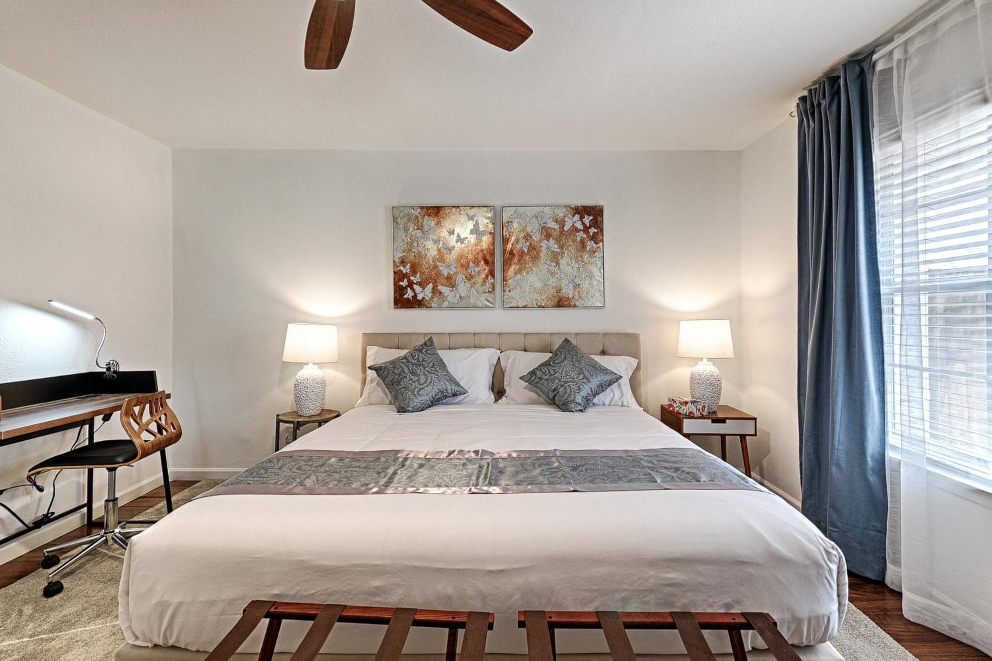 ༄entire Townhome༄2b/2ba/2parking༄ Backyard Holiday home Dallas