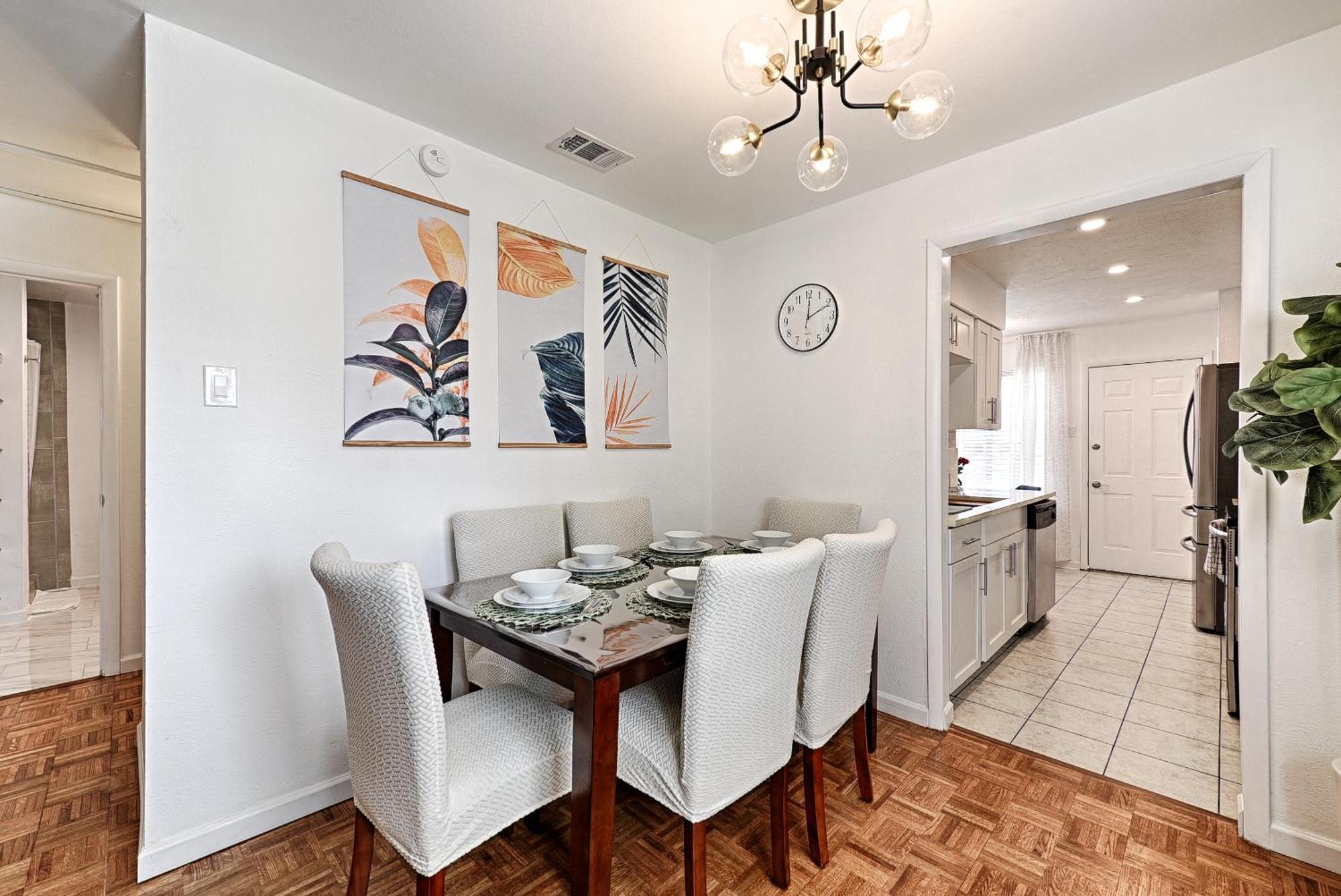 ༄entire Townhome༄2b/2ba/2parking༄ Backyard Holiday home Dallas