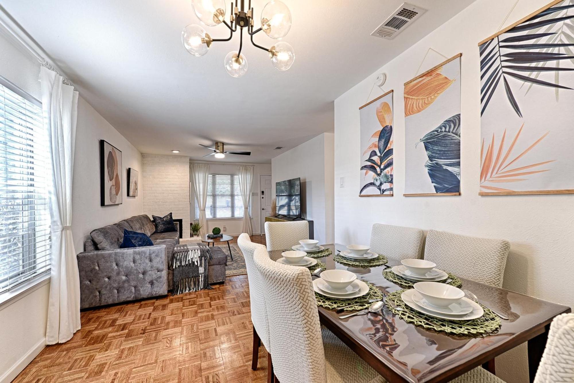 ༄entire Townhome༄2b/2ba/2parking༄ Backyard *