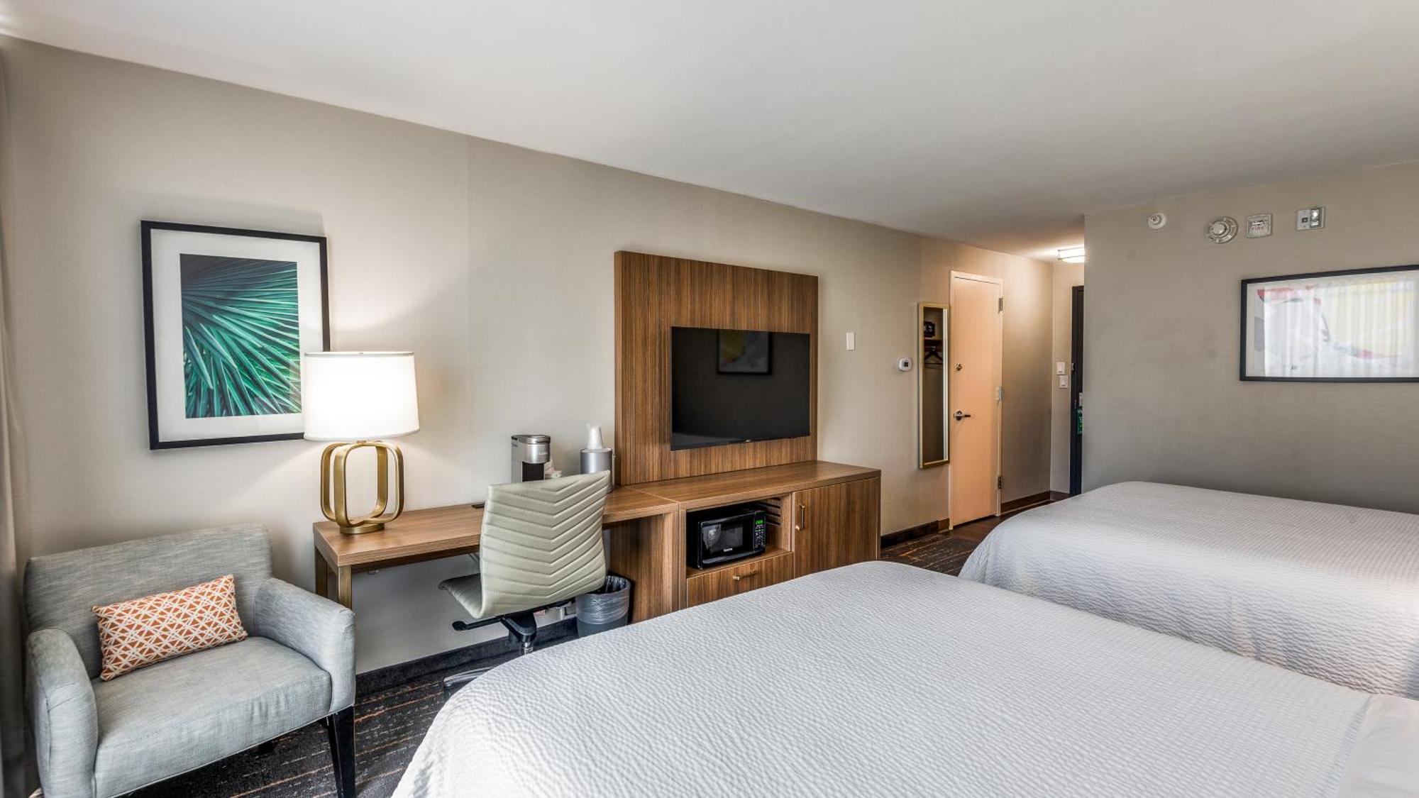Market Ctr Field By Ihg Hotel Dallas