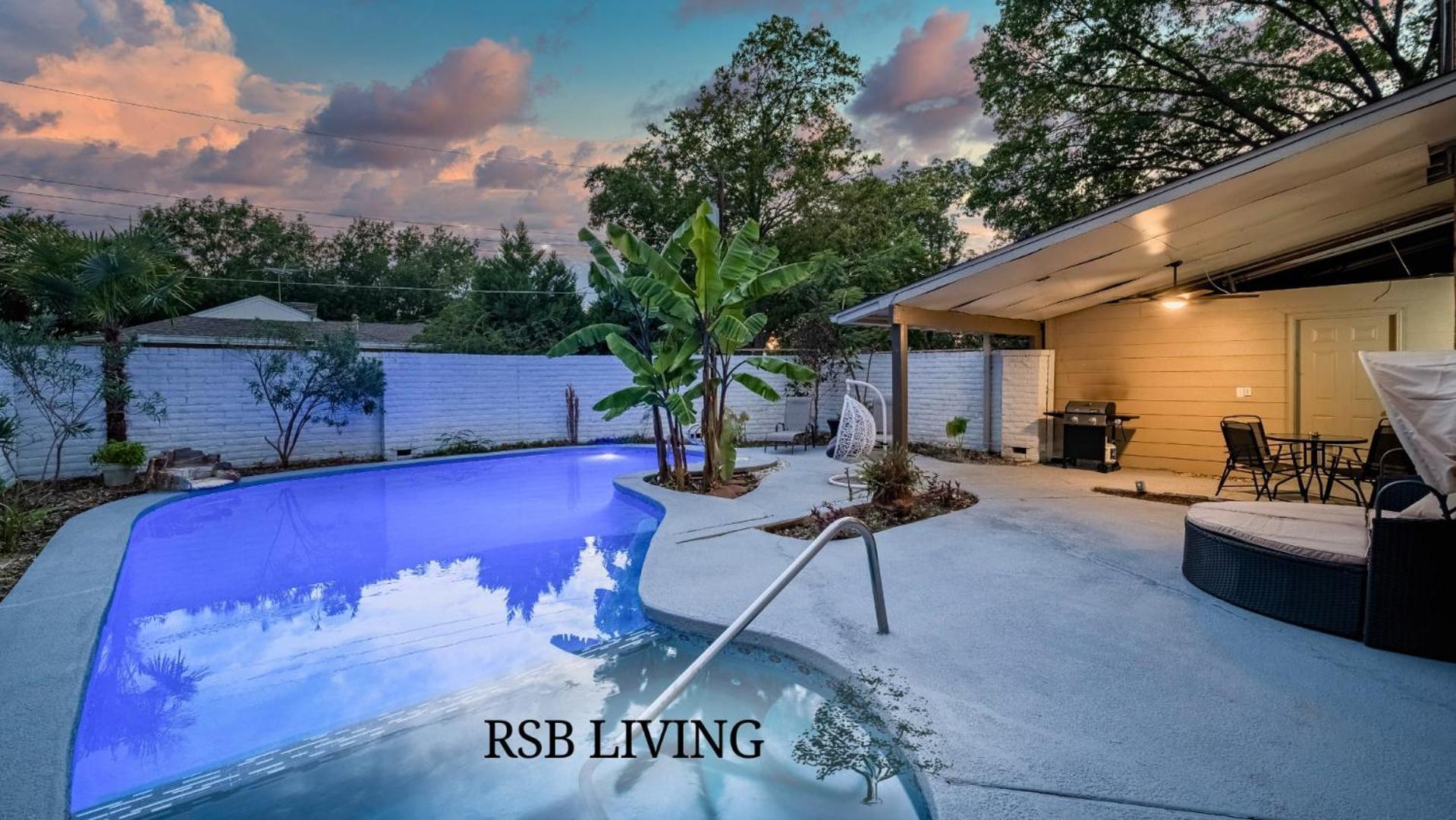 Stunning 5br 2ba With Private Pool And Cinema Holiday home *