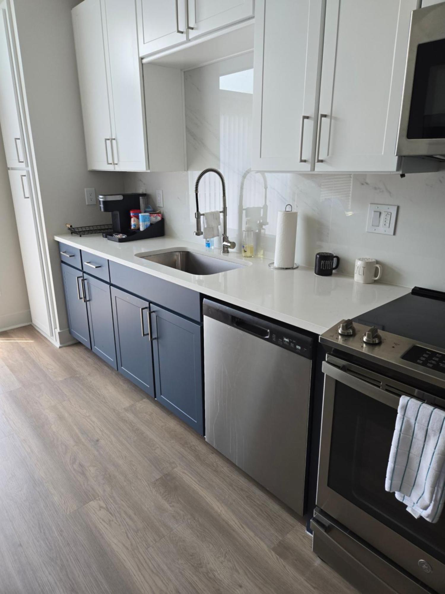 Comfortable 1 Bedroom *