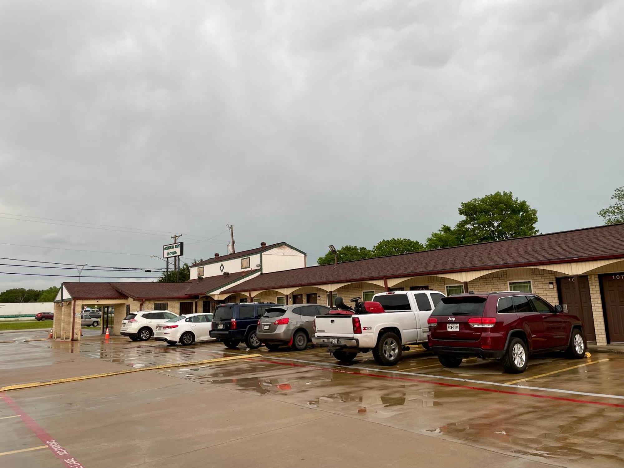Ankur Motel 2*