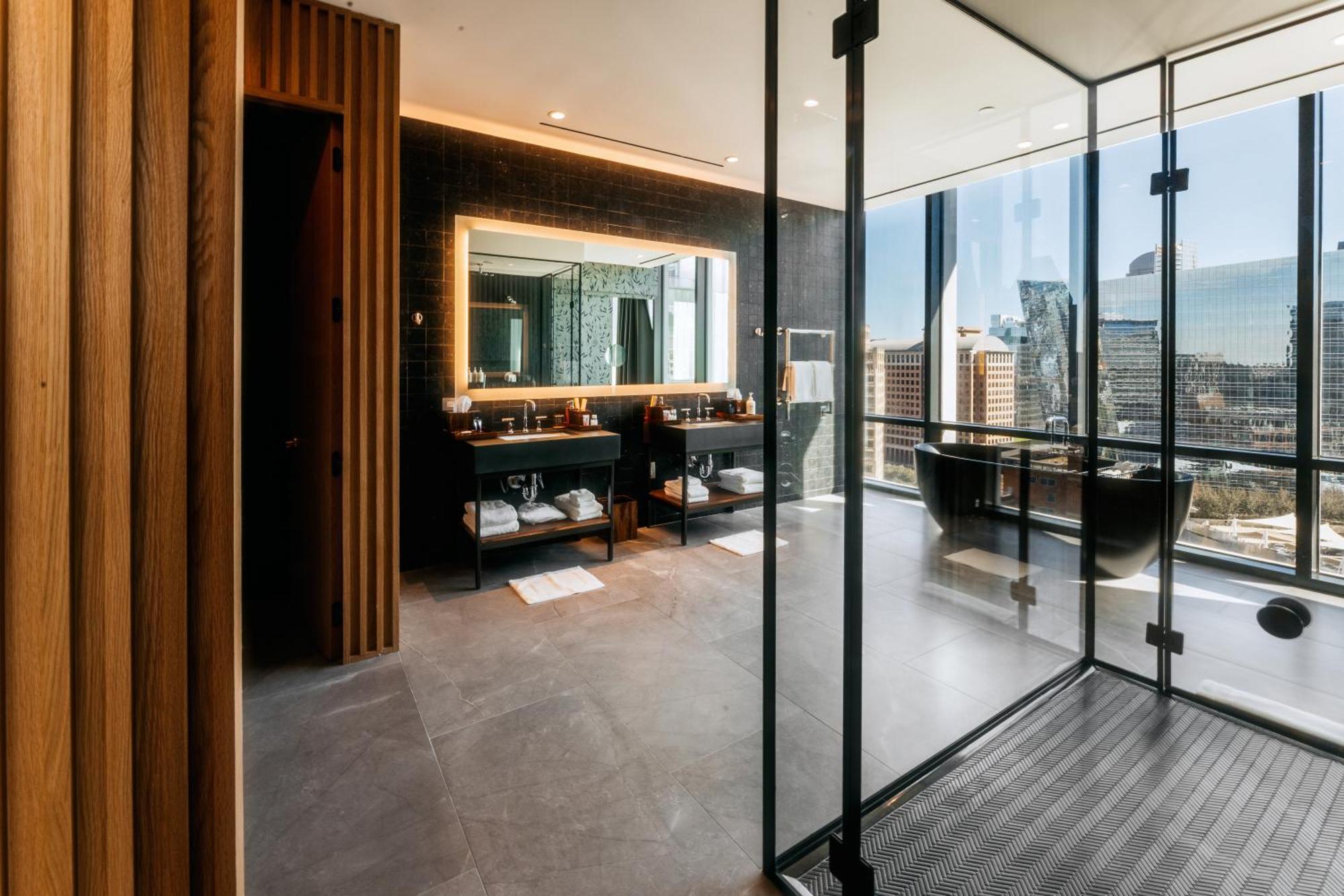 Swexan 5* Dallas