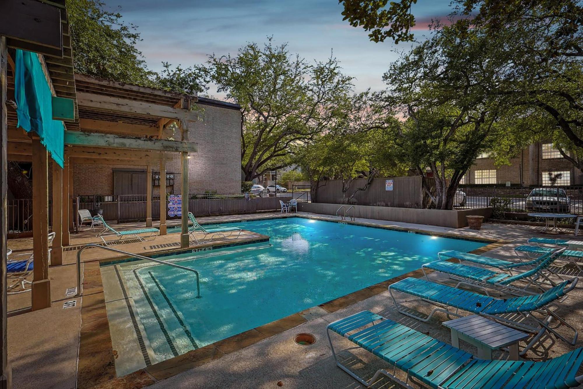 The Of The North Area Pool & Patio *