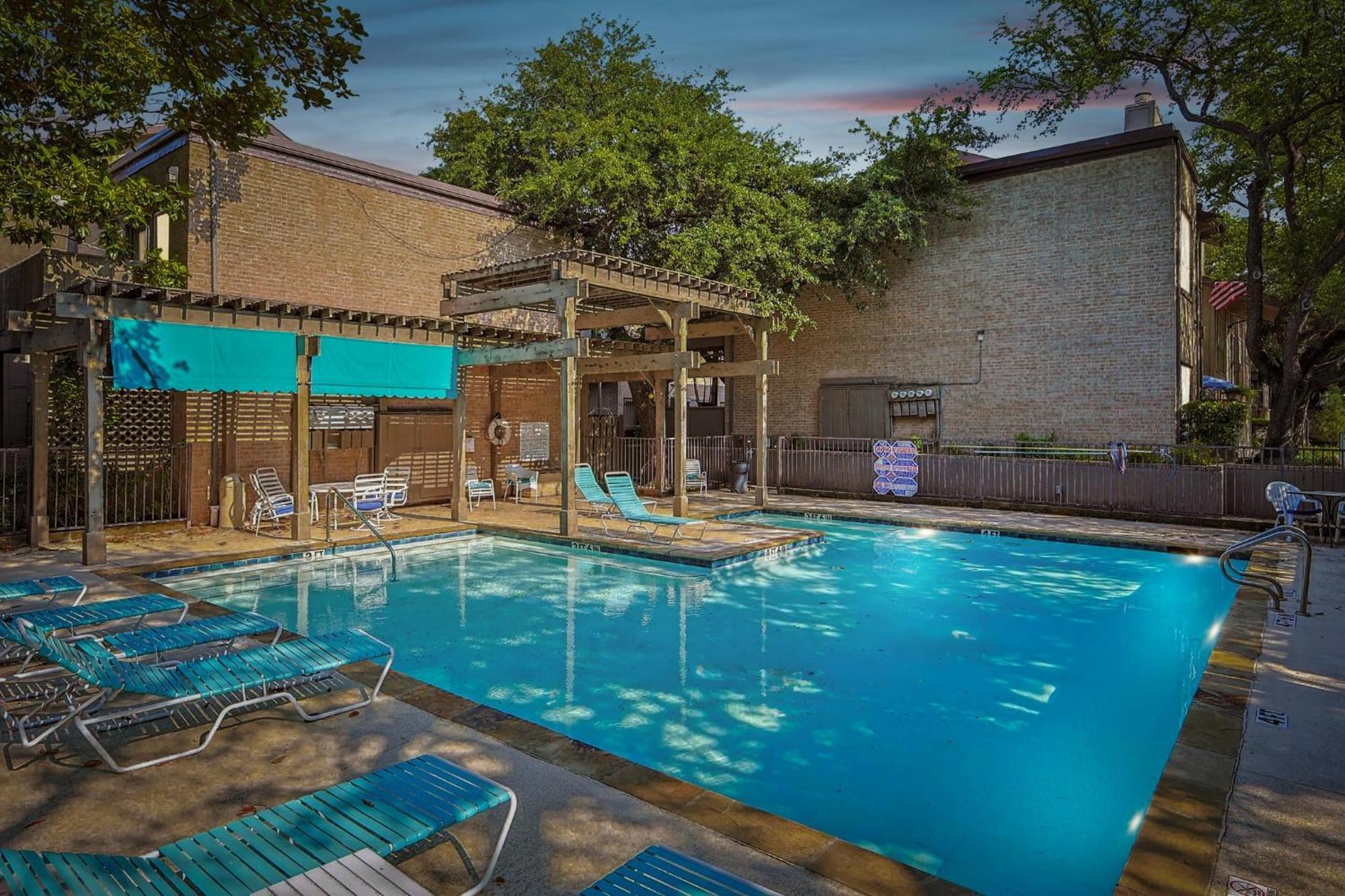 Apartment The Of The North Area Pool & Patio