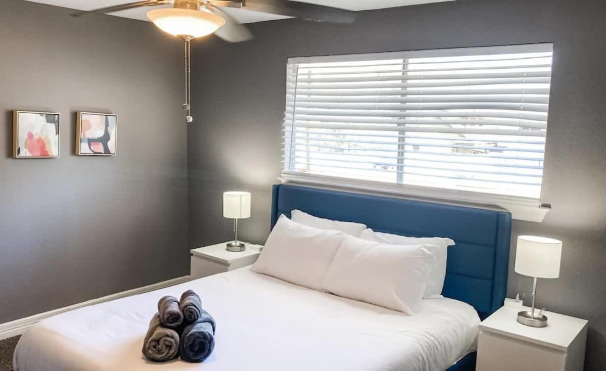Holiday home Beautiful House For Big Groups With A Cinema Dallas