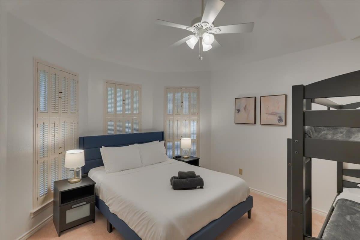 Gem 5 Bedrooms With Pool Game Dallas