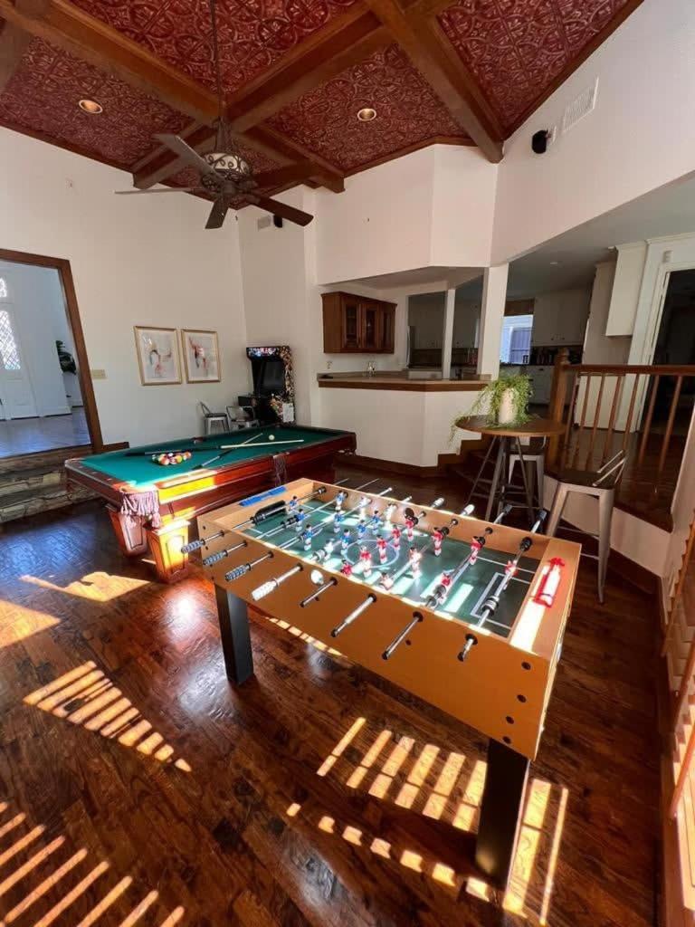 Holiday home Gem 5 Bedrooms With Pool Game