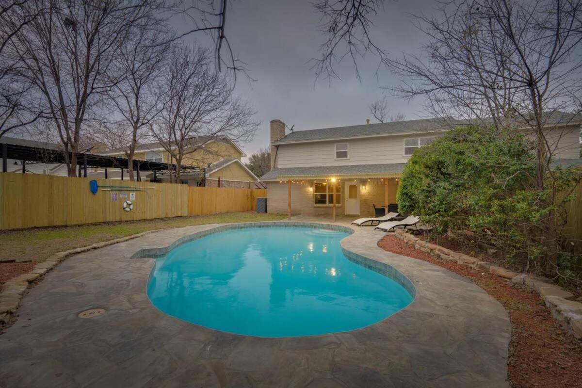 Heart Of - Mansion With Backyard Pool Oasis