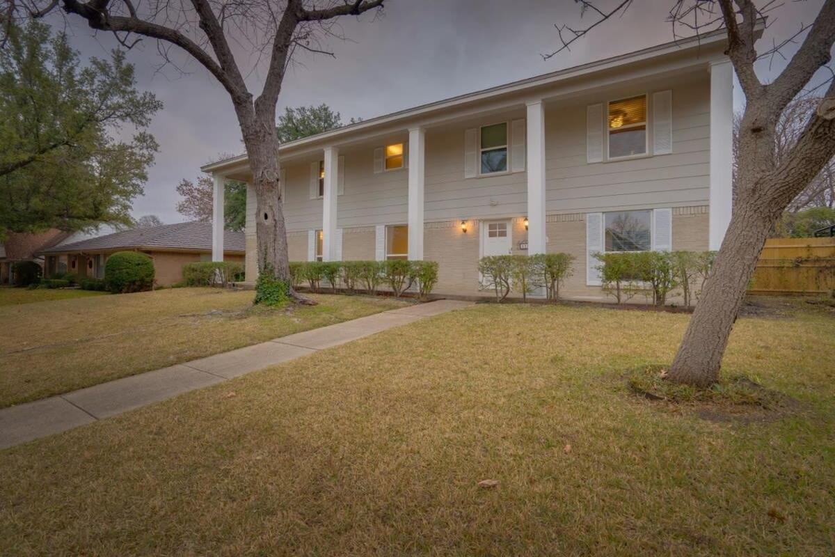 Heart Of - Mansion With Backyard Pool Oasis Dallas