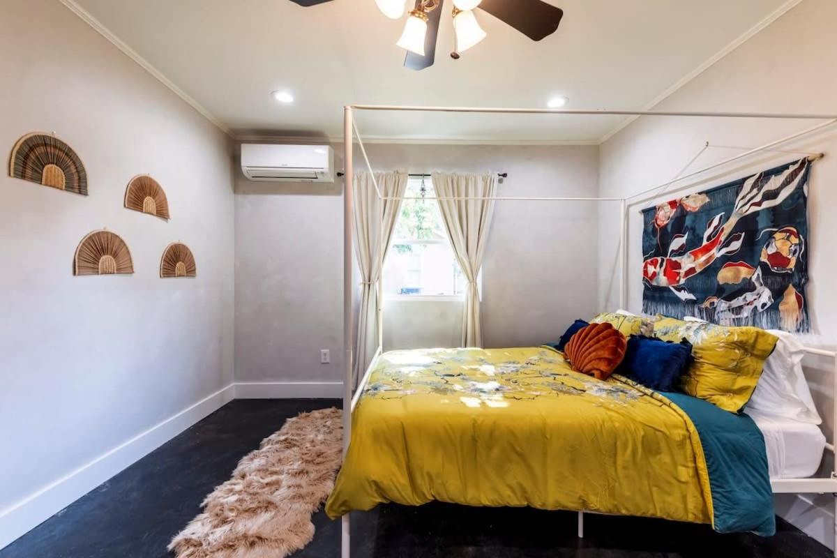 Holiday home 5min To Bishop Arts - At Meadow House Dallas