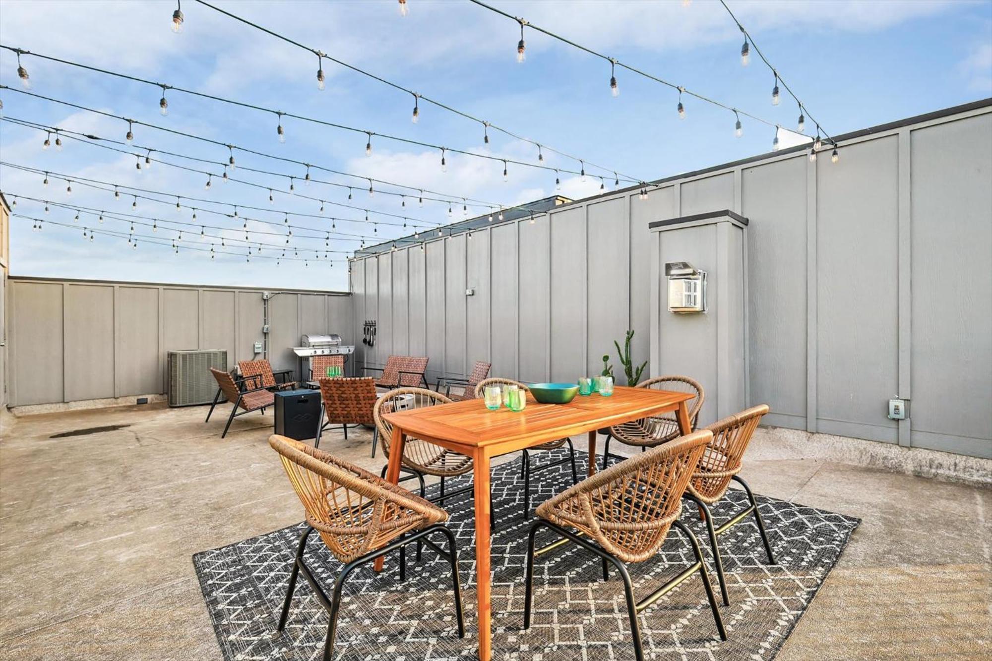 Of The Cedars - Views Rooftop Luxury Holiday home