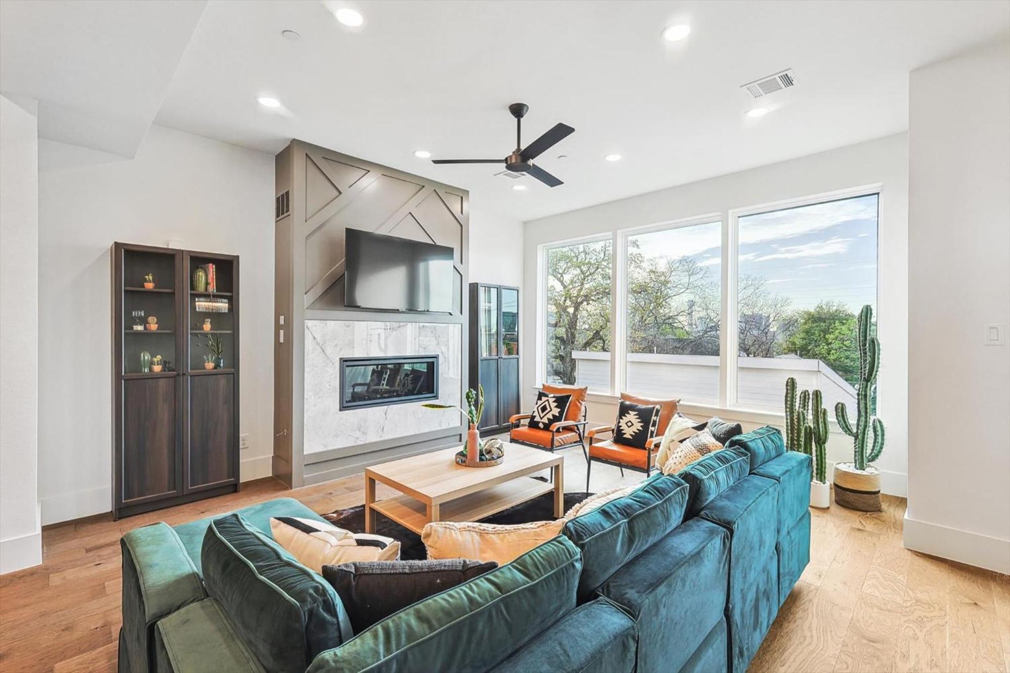 Of The Cedars - Views Rooftop Luxury Holiday home *