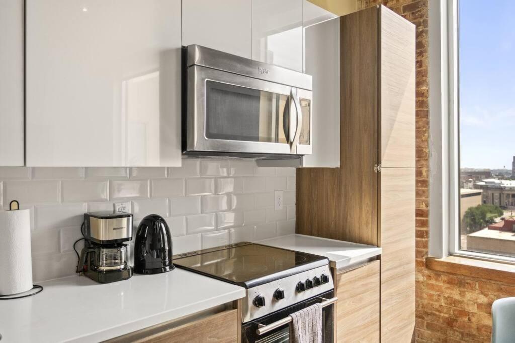 Stunning Downtown With Pool, Laundry, Parking Apartment Dallas