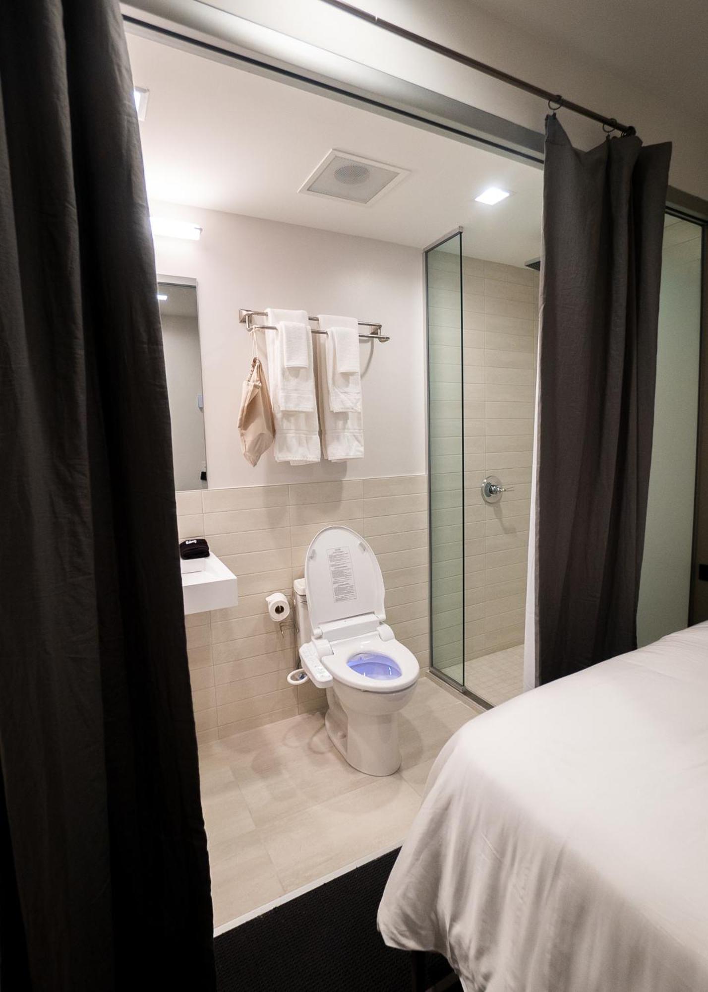 Sova Micro-room & Social