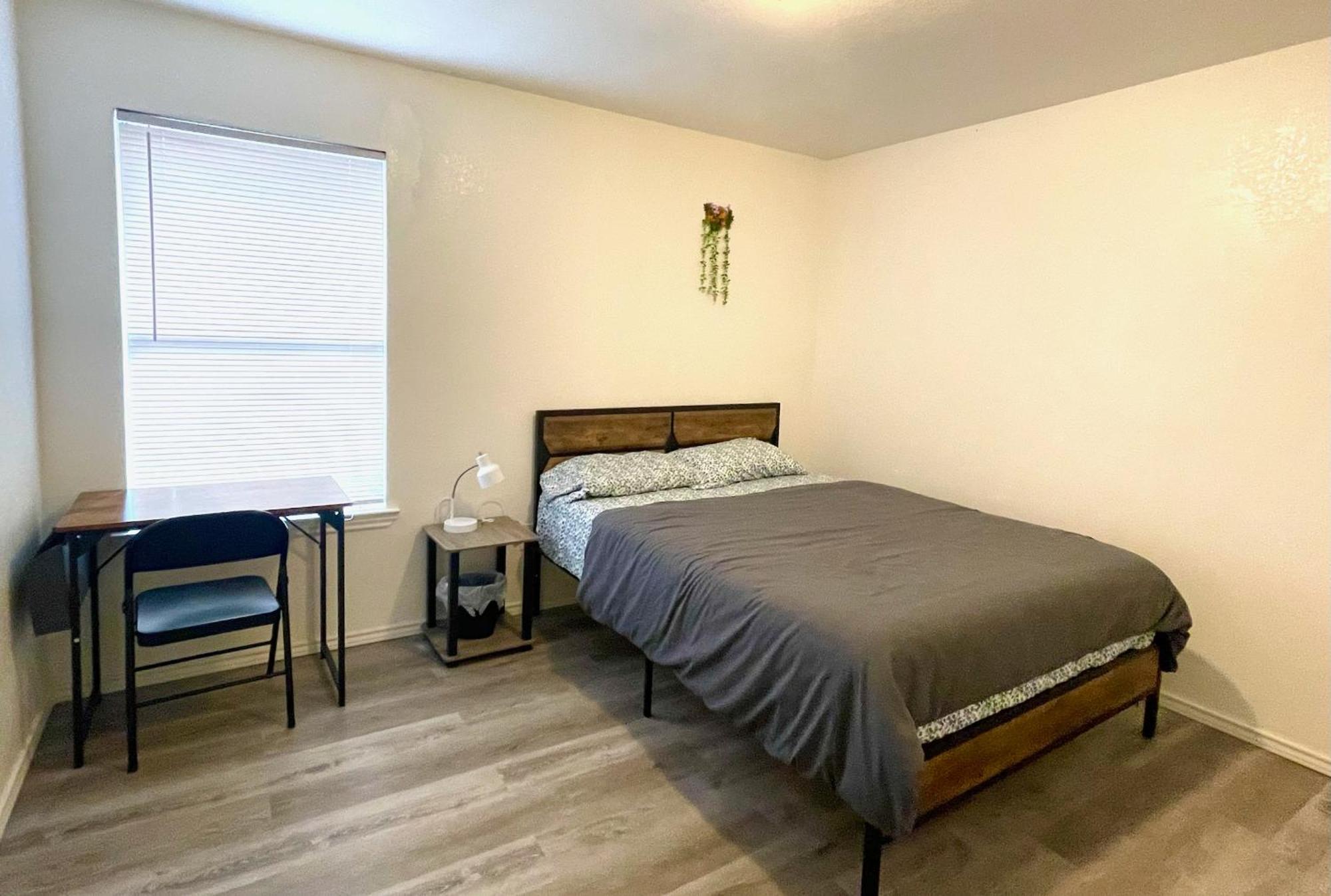 Homestay Private Near Downtown *
