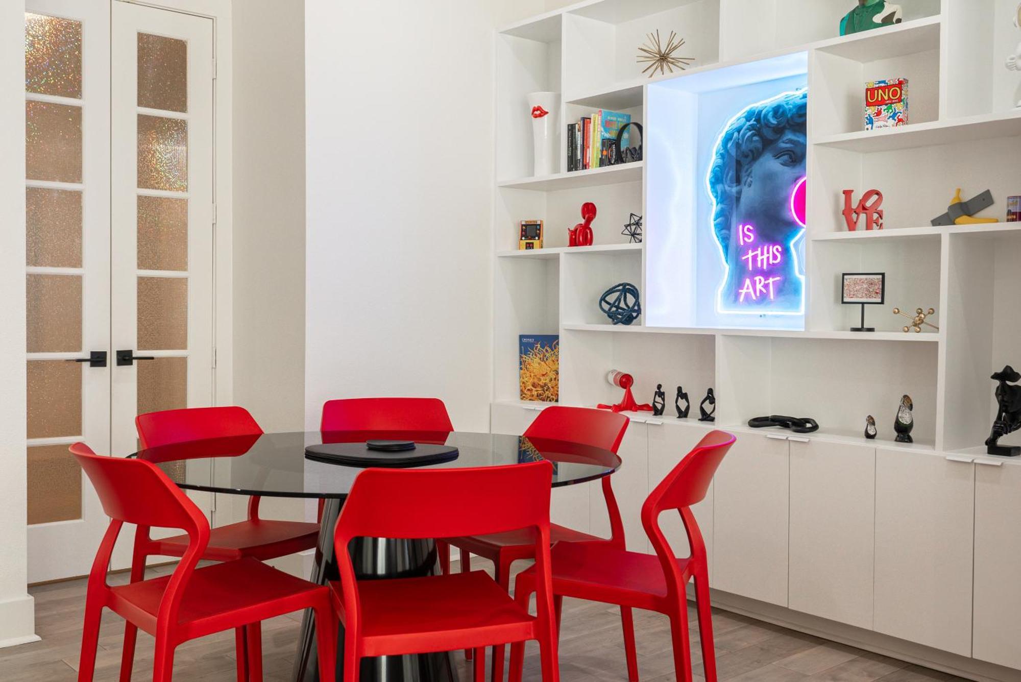 Banksy-inspired Urban In Bishop Arts Casa de férias *